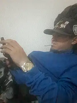 Loquendo2201 online show from October 2025 03:39:02 AM