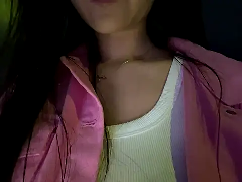 yuer2563 online show from October 2025 06:43:01 AM