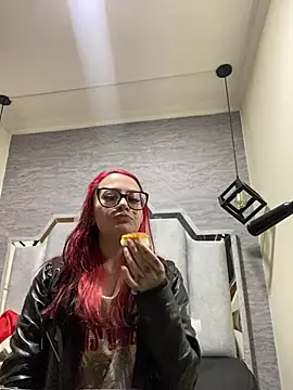 Zami Escobar of online show from February 2026 06:26:01 PM