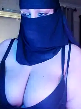 Snapshot of lilyan12 chatting on March 2026 11:08:01 PM lilyan12 online show from March 2026 11:08:01 PM