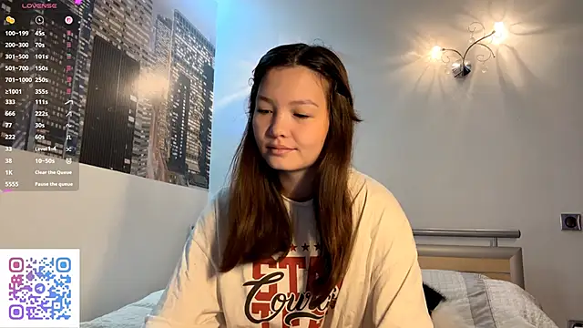 KiraVelvet online show from September 2025 02:46:01 AM