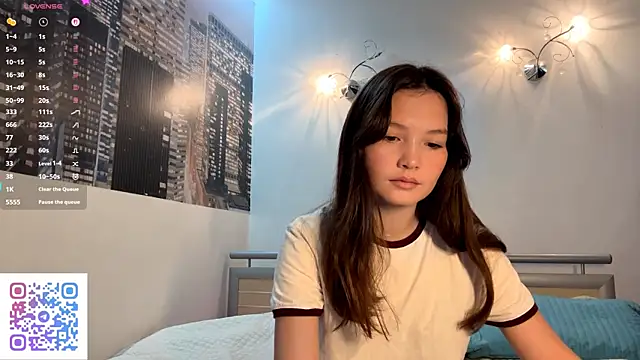 KiraVelvet online show from September 2025 08:08:01 AM