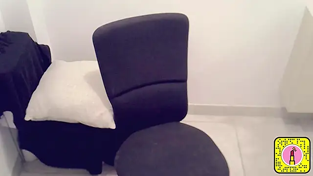 Morgane818181 online show from October 2025 08:21:02 PM