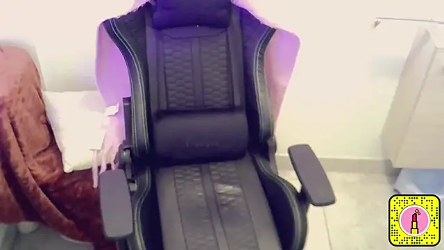 Morgane818181 online show from December 2025 10:48:02 PM