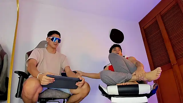 sotooliver3 online show from November 2025 09:25:02 PM