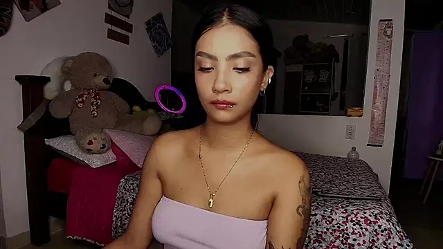 mia yireth online show from September 2025 01:07:02 AM