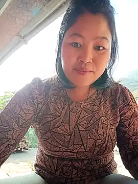 maycuc123 online show from December 2025 02:08:02 AM