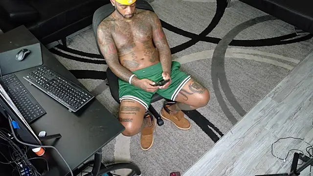 SLANGONDEMHOES online show from September 2025 04:41:02 PM