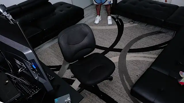 SLANGONDEMHOES online show from April 2026 05:29:01 PM