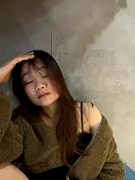 Hinne07 online show from November 2025 12:27:02 AM