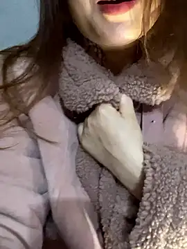 Hinne07 online show from January 2026 03:47:01 PM