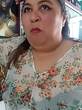 curvy diva  online show from September 2025 02:06:02 PM