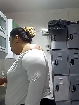 curvy diva  online show from December 2025 10:22:02 AM