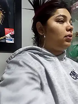 snow belle online show from September 2025 03:06:02 AM