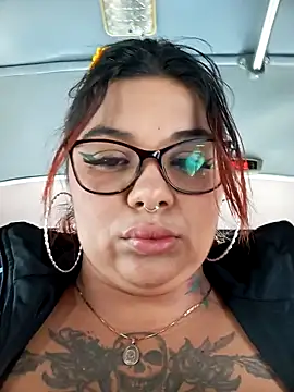 snow belle online show from October 2025 07:14:01 PM