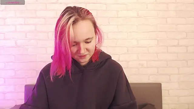 Snapshot of Ericha_Stone chatting on November 2025 08:13:02 AM Ericha Stone online show from November 2025 08:13:02 AM