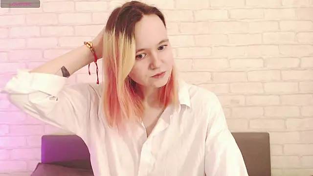 Ericha Stone online show from March 2026 08:08:01 AM