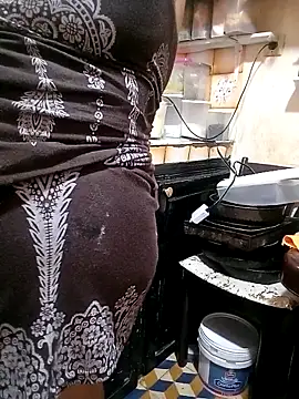 Mayamimi online show from October 2025 11:55:01 AM