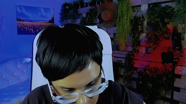 LauraDavidsons online show from September 2025 12:40:02 PM