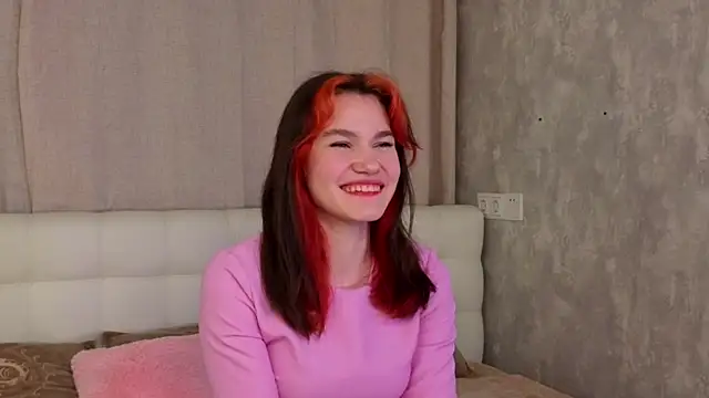 MauraSpurrier online show from September 2025 08:54:01 PM