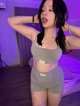 YourLittleDevil online show from March 2026 05:24:01 AM