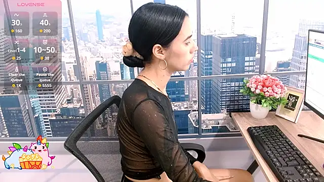 vanesa19  online show from October 2025 01:52:01 PM