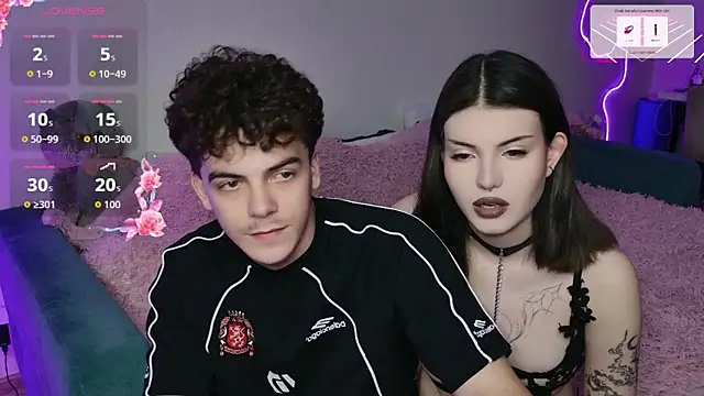 Alice18James online show from October 2025 03:10:02 PM