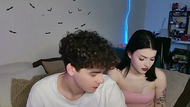 Alice18James online show from October 2025 02:58:02 AM