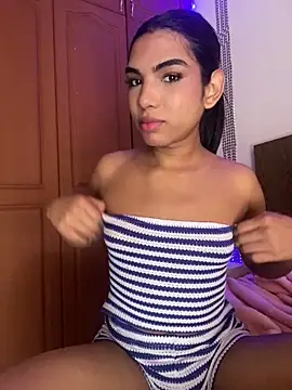 VeronicaSaenzx online show from March 2026 04:35:01 PM