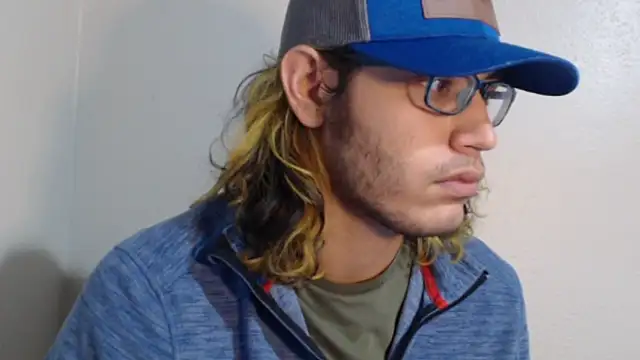 Snapshot of zacthefeetguy chatting on February 2026 01:50:02 PM zacthefeetguy online show from February 2026 01:50:02 PM