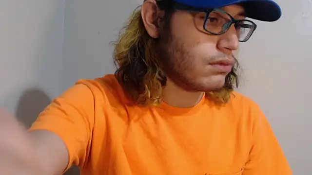 Snapshot of zacthefeetguy chatting on February 2026 02:16:01 AM zacthefeetguy online show from February 2026 02:16:01 AM