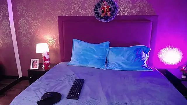 Snapshot of zoey_stonee chatting on November 2025 08:08:02 PM zoey stonee online show from November 2025 08:08:02 PM