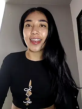 AmberGold- online show from October 2025 12:11:01 PM