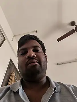 vinay smalldick online show from January 2026 04:06:02 AM