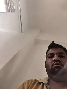 vinay smalldick online show from April 2026 02:00:02 AM