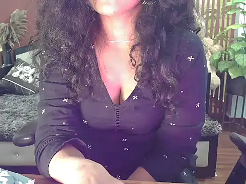 shaalu sharma online show from December 2025 06:58:01 PM