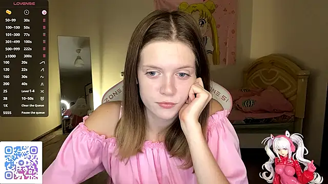 Snapshot of VibeQueenLucy chatting on October 2025 02:27:01 PM VibeQueenLucy online show from October 2025 02:27:01 PM