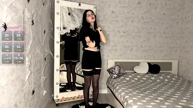 FakeLamb online show from November 2025 09:06:01 PM