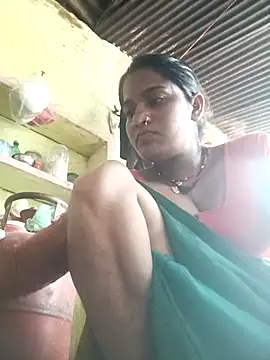 Snapshot of Hansini_Gowda chatting on September 2025 12:18:02 PM Hansini Gowda online show from September 2025 12:18:02 PM