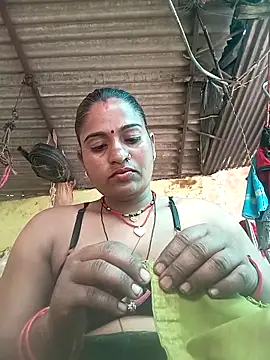 Snapshot of Hansini_Gowda chatting on October 2025 05:18:01 AM Hansini Gowda online show from October 2025 05:18:01 AM