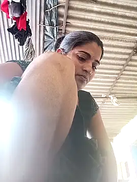 Snapshot of Hansini_Gowda chatting on November 2025 05:31:01 AM Hansini Gowda online show from November 2025 05:31:01 AM