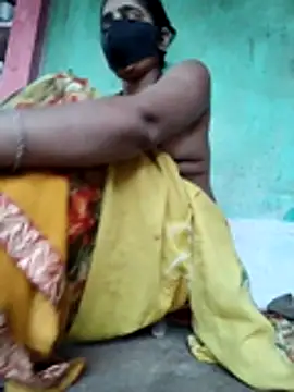 Snapshot of Hansini_Gowda chatting on February 2026 02:08:02 AM Hansini Gowda online show from February 2026 02:08:02 AM