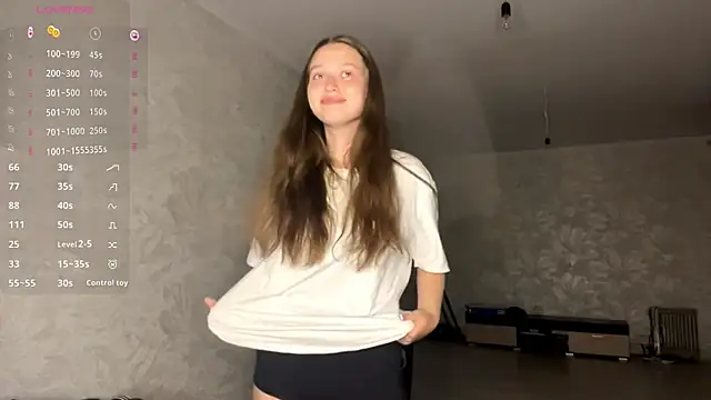 CharlynDini online show from September 2025 03:34:01 PM