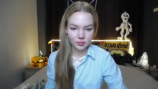 StellaLight online show from October 2025 12:16:01 PM