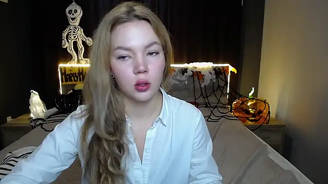 StellaLight online show from October 2025 07:09:02 AM