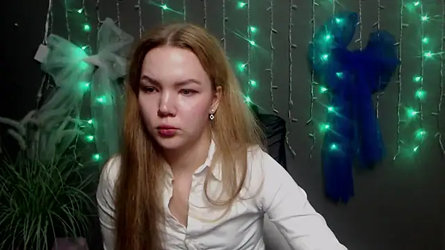 StellaLight online show from November 2025 01:17:02 PM