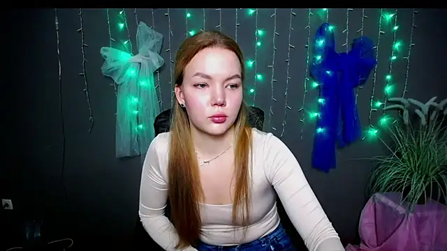 StellaLight online show from November 2025 01:24:02 PM