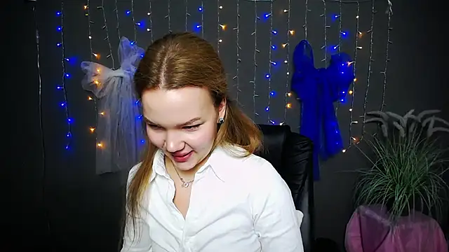 StellaLight online show from December 2025 07:24:01 AM