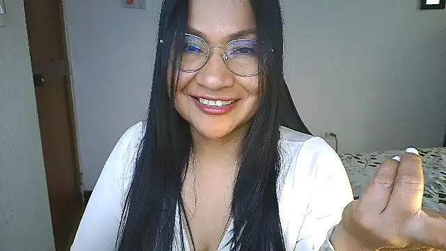 Snapshot of LissafeetHott chatting on May 2026 10:49:02 PM LissafeetHott online show from May 2026 10:49:02 PM