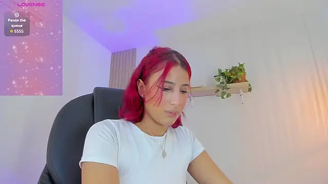 Cristalfoxy  online show from January 2026 07:52:02 PM